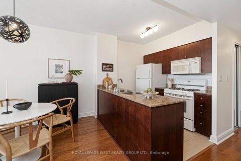 Photo 16 at #1510 - 35 Mariner Terrace, Waterfront Communities C1, Toronto