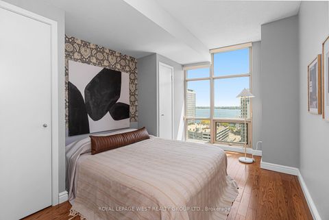 Photo 18 at #1510 - 35 Mariner Terrace, Waterfront Communities C1, Toronto