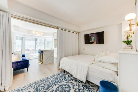 Photo 9 at 409 - 155 Yorkville Avenue, Annex, Toronto