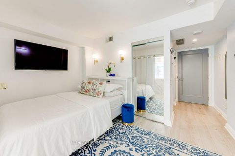 Photo 12 at 409 - 155 Yorkville Avenue, Annex, Toronto