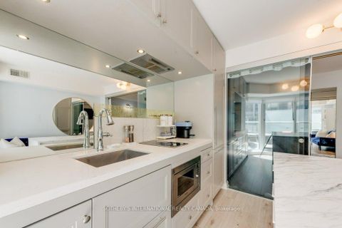 Photo 19 at 409 - 155 Yorkville Avenue, Annex, Toronto