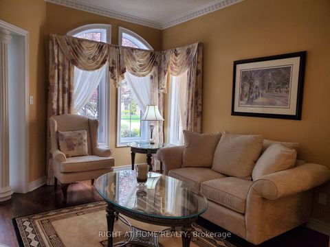 Photo 4 at 10 Red Ash Drive, Legacy, Markham