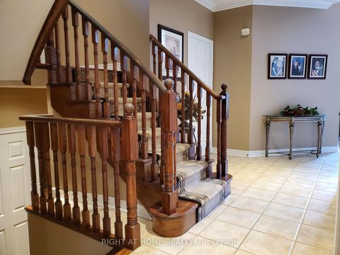 Photo 10 at 10 Red Ash Drive, Legacy, Markham