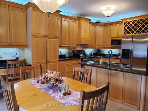 Photo 12 at 10 Red Ash Drive, Legacy, Markham