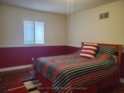 Photo 17 at 10 Red Ash Drive, Legacy, Markham