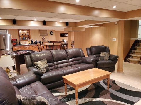 Photo 26 at 10 Red Ash Drive, Legacy, Markham