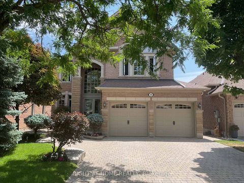 Photo 32 at 10 Red Ash Drive, Legacy, Markham