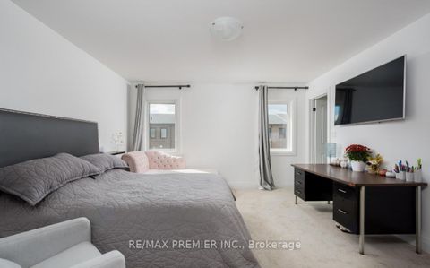 Photo 8 at 15 Haven Lane, Painswick South, Barrie