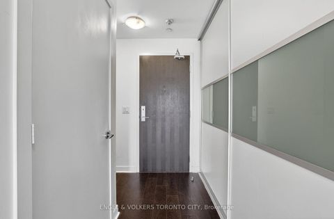 Photo 8 at 606 - 156 Portland Street, Waterfront Communities C1, Toronto