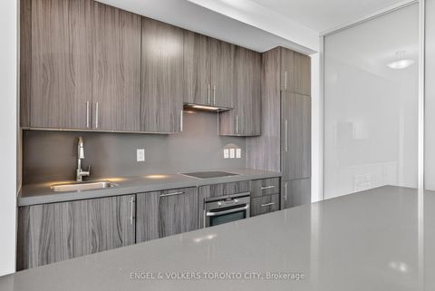 Photo 19 at 606 - 156 Portland Street, Waterfront Communities C1, Toronto