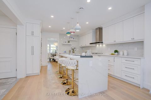 Photo 10 at 3 Silverwood Avenue, Forest Hill South, Toronto