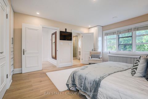 Photo 25 at 3 Silverwood Avenue, Forest Hill South, Toronto