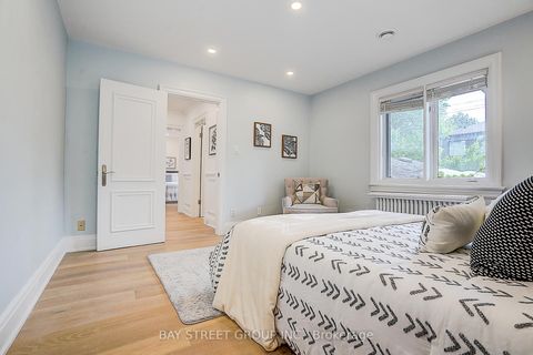 Photo 32 at 3 Silverwood Avenue, Forest Hill South, Toronto