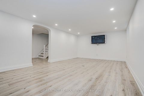Photo 39 at 3 Silverwood Avenue, Forest Hill South, Toronto