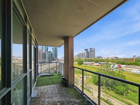 Photo 16 at 722 - 169 Fort York Boulevard W, Waterfront Communities C1, Toronto