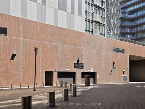 Photo 19 at 722 - 169 Fort York Boulevard W, Waterfront Communities C1, Toronto