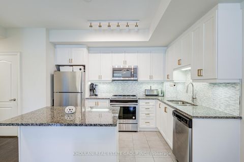 Photo 6 at 240 - 11 Applewood Lane, Etobicoke West Mall, Toronto