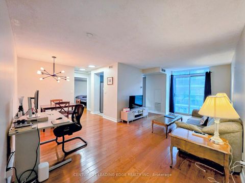 Photo 14 at 1012 - 212 Eglinton Avenue E, Mount Pleasant West, Toronto