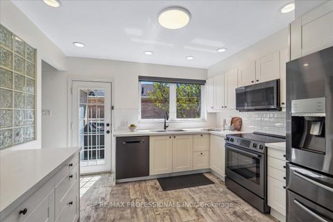Photo 9 at 28 Spring Garden Road, Queensway, Toronto