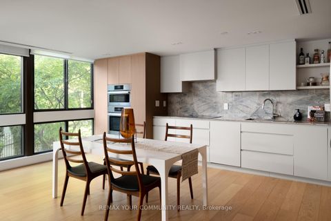 Photo 6 at 109 - 349 St Clair Avenue W, Casa Loma, Toronto