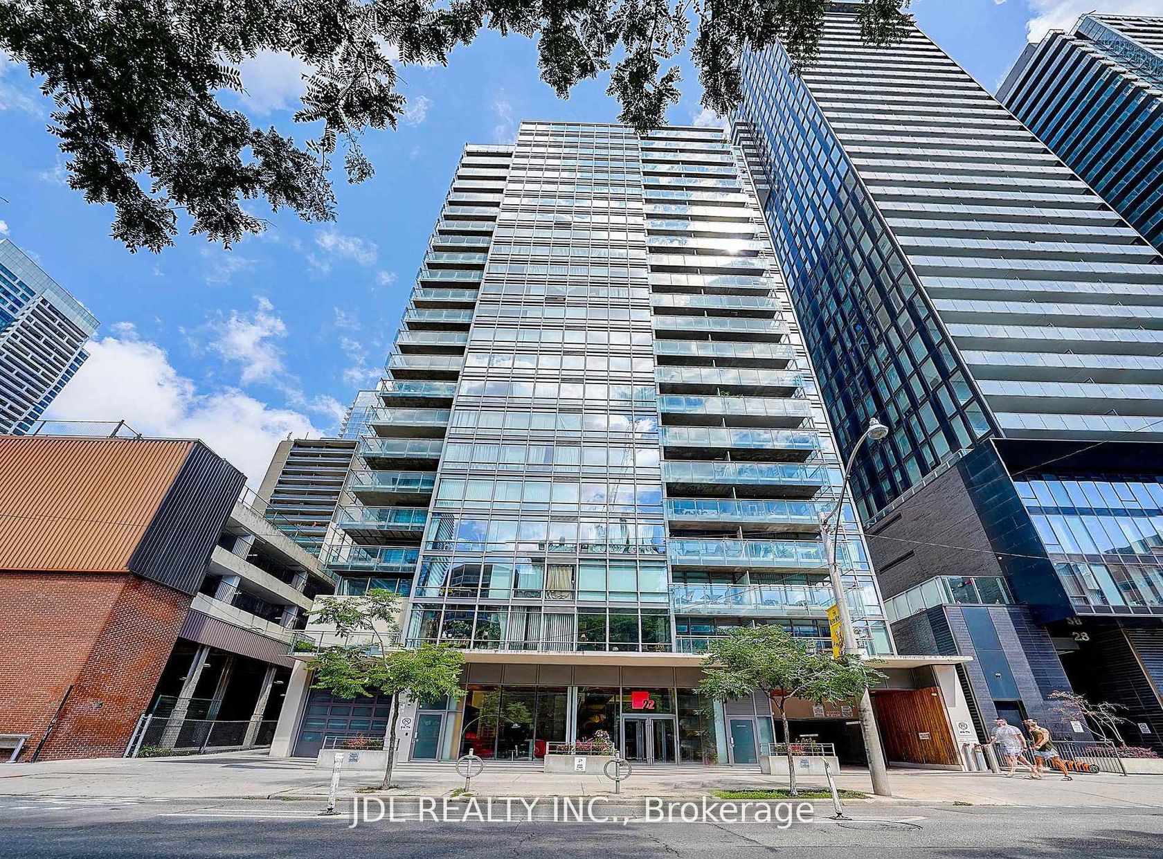 2105 - 22 Wellesley Street E, Yonge Corridor, Toronto photo number 2