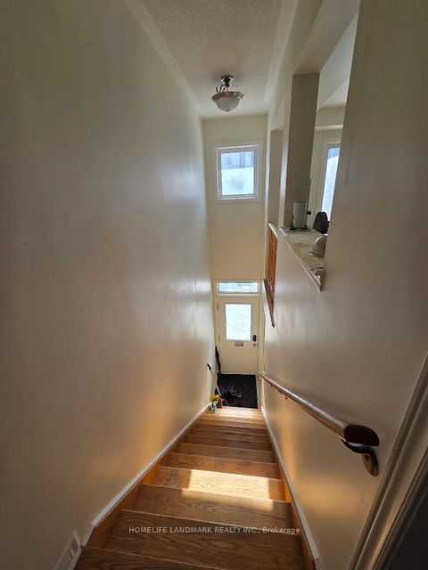 Photo 11 at 12 kawneer Terrace, Dorset Park, Toronto