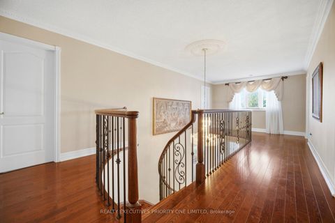 Photo 19 at 139 Jade Crescent, West Woodbridge, Vaughan