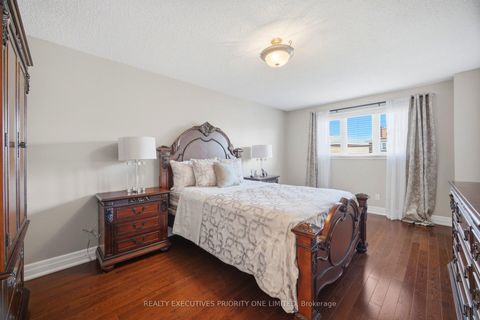 Photo 20 at 139 Jade Crescent, West Woodbridge, Vaughan