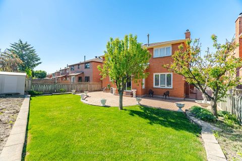 Photo 43 at 139 Jade Crescent, West Woodbridge, Vaughan
