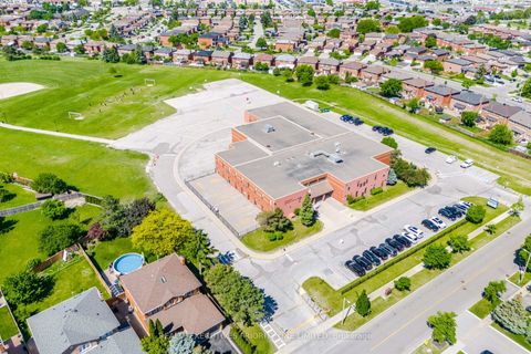 Photo 47 at 139 Jade Crescent, West Woodbridge, Vaughan