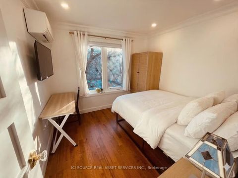 Photo 6 at 91 Alton Avenue, South Riverdale, Toronto