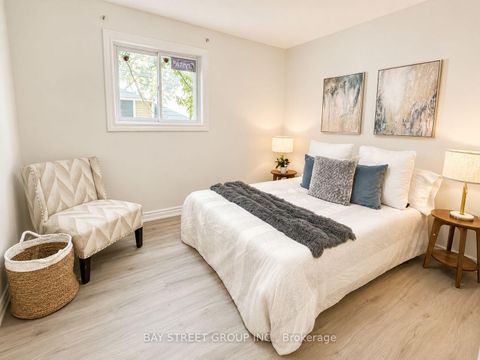 Photo 5 at 44 Lilac Avenue, Willowbrook, Markham