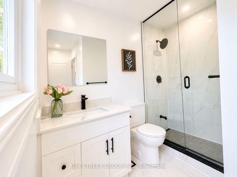 Photo 9 at 44 Lilac Avenue, Willowbrook, Markham