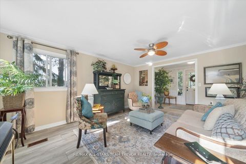 Photo 1 at 24082 Warden Avenue, Belhaven, Georgina