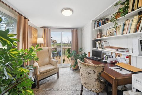 Photo 6 at 24082 Warden Avenue, Belhaven, Georgina