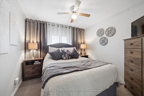 Photo 15 at 24082 Warden Avenue, Belhaven, Georgina