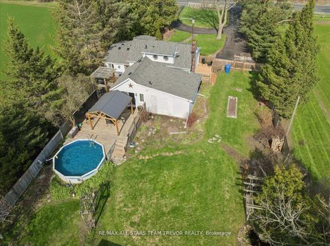 Photo 38 at 24082 Warden Avenue, Belhaven, Georgina
