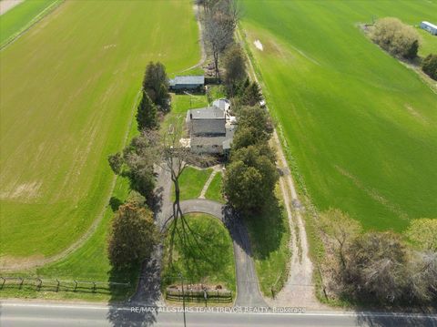 Photo 41 at 24082 Warden Avenue, Belhaven, Georgina