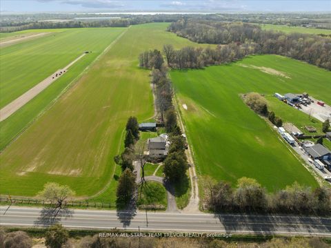 Photo 44 at 24082 Warden Avenue, Belhaven, Georgina