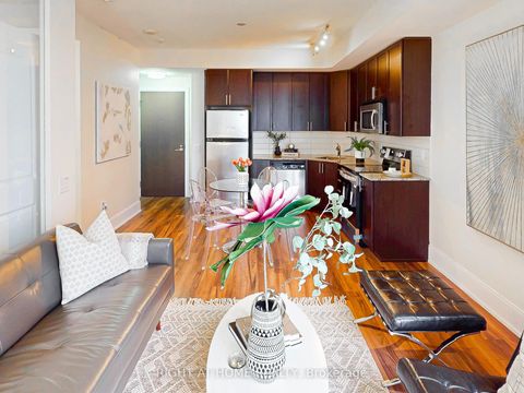 Photo 2 at 1232 - 560 Front Street W, Waterfront Communities C1, Toronto