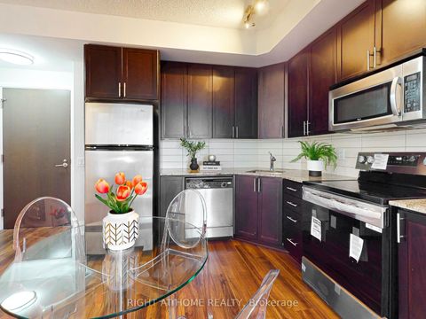 Photo 6 at 1232 - 560 Front Street W, Waterfront Communities C1, Toronto