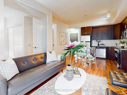 Photo 10 at 1232 - 560 Front Street W, Waterfront Communities C1, Toronto
