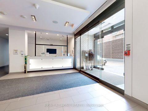 Photo 12 at 1232 - 560 Front Street W, Waterfront Communities C1, Toronto