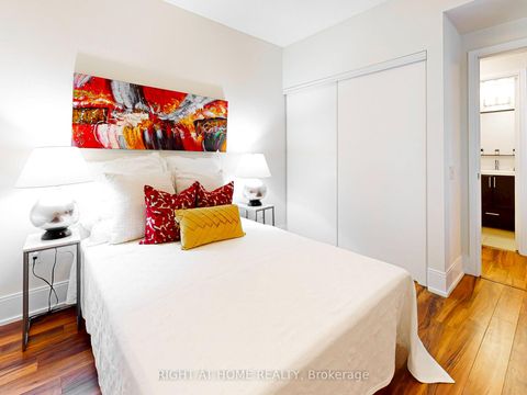 Photo 14 at 1232 - 560 Front Street W, Waterfront Communities C1, Toronto