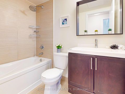 Photo 18 at 1232 - 560 Front Street W, Waterfront Communities C1, Toronto