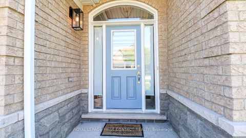 Photo 2 at 33 Tamarack Trail, Bayshore, Barrie