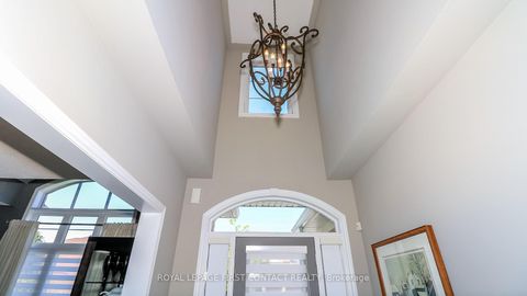Photo 4 at 33 Tamarack Trail, Bayshore, Barrie