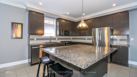 Photo 10 at 33 Tamarack Trail, Bayshore, Barrie