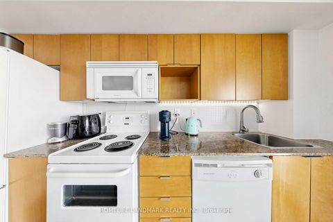 Photo 12 at 2811 - 15 Fort York Boulevard, Waterfront Communities C1, Toronto
