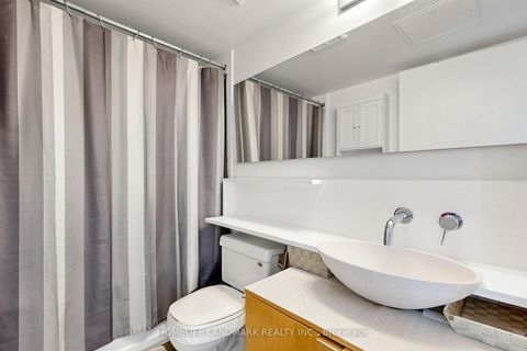 Photo 15 at 2811 - 15 Fort York Boulevard, Waterfront Communities C1, Toronto